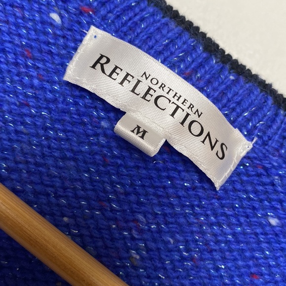 Embroidered Sweater Vest Women SZ M Blue Jays Birds Snowflakes Sparkle - Picture 12 of 15